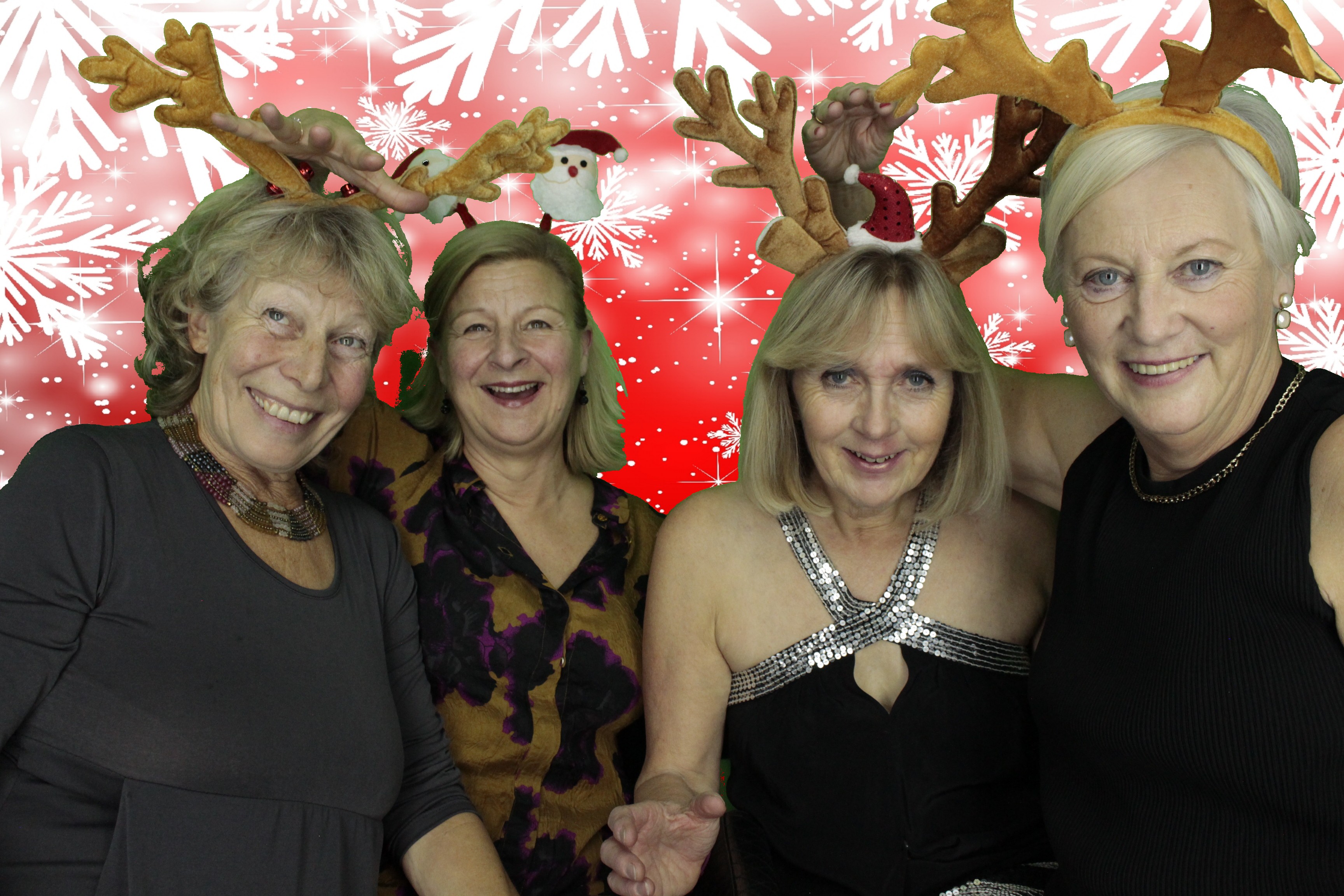 Silvermere Christmas Party | View more photos from the event at gallery.myphotoboothexperience.co.uk/u/MyPhotoBoothExperienceLtd/Silvermere-Christmas-Party-3